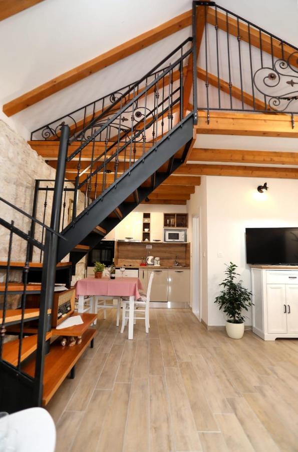 Apartment Mihaella